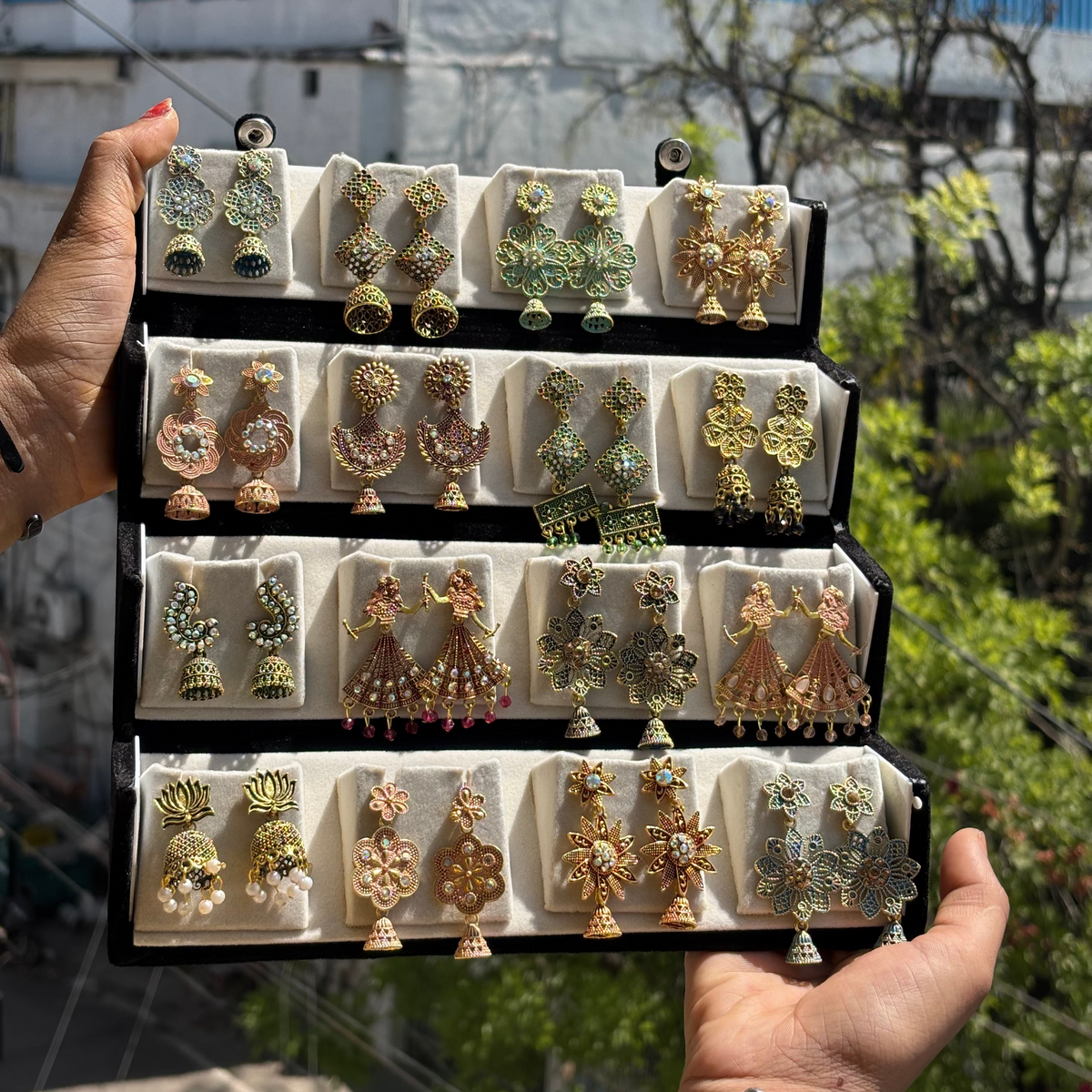 16 Colorful Jhumka Box