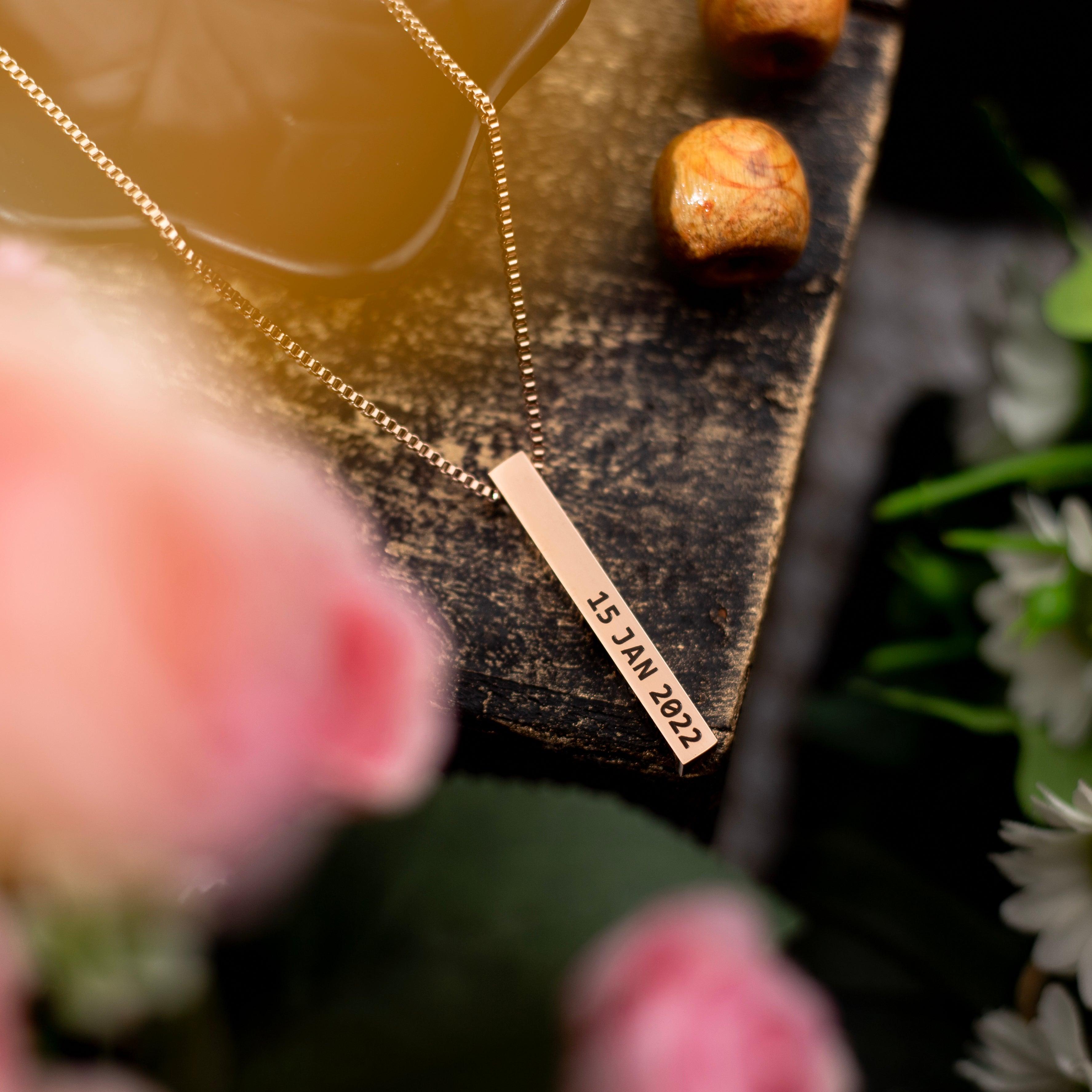Engraved Name 3D Bar - Rose Gold - Xctasy
