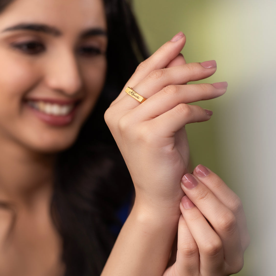 Engraved Name Ring - Gold (Cursive)