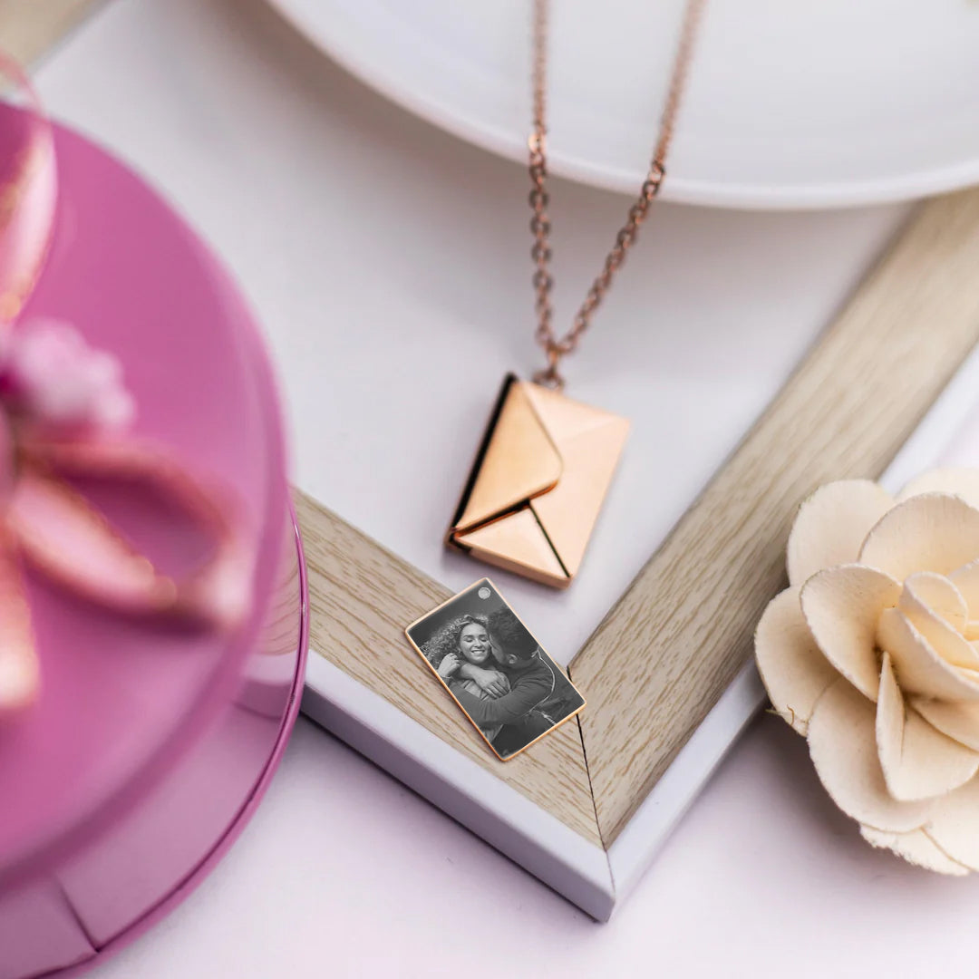 Envelope Photo Necklace Rose gold - Main Image