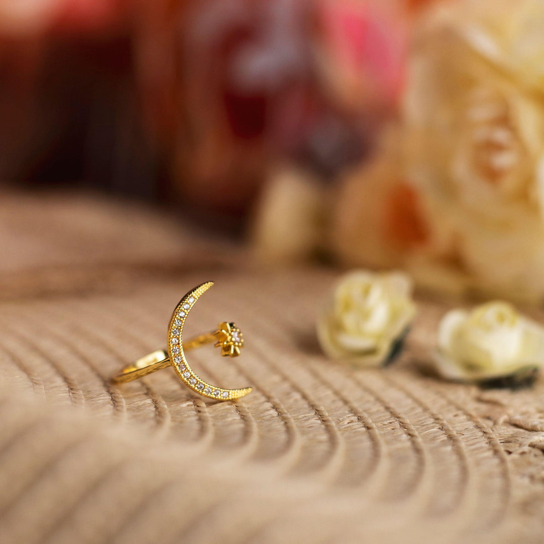 Crescent Moon Star Gold Ring
